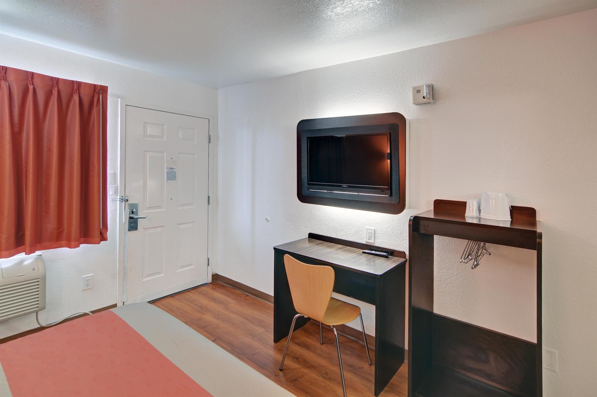 Motel 6 Denton, Tx - Unt Exteriér fotografie