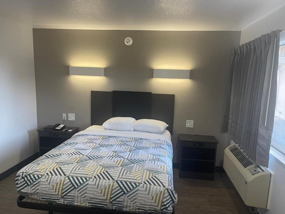 Motel 6 Denton, Tx - Unt Exteriér fotografie