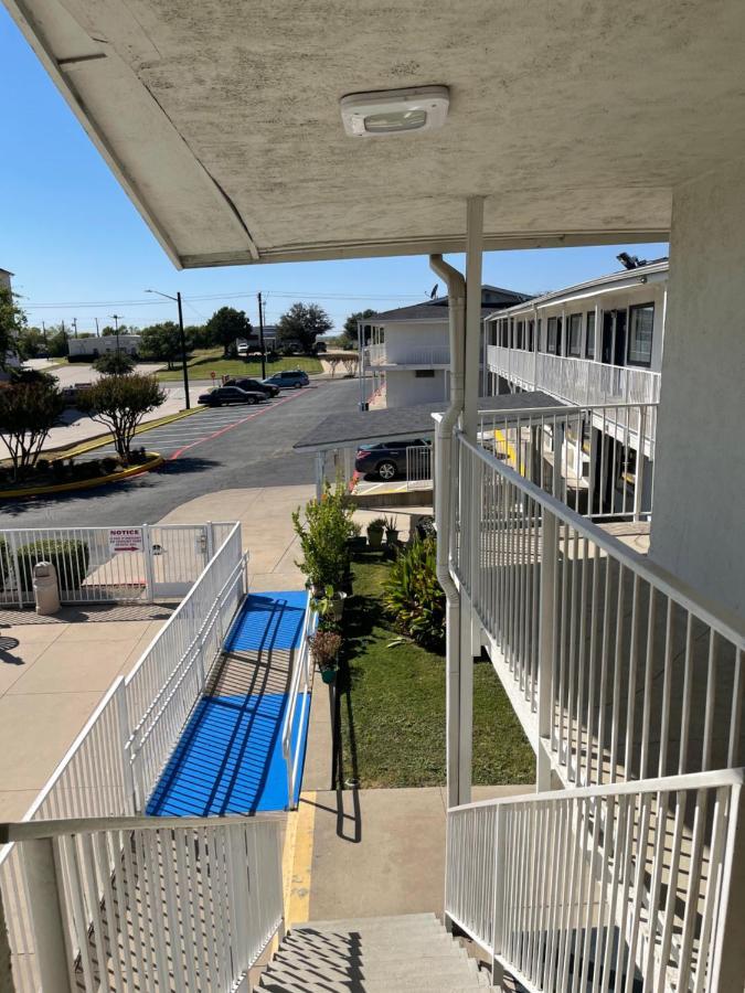 Motel 6 Denton, Tx - Unt Exteriér fotografie
